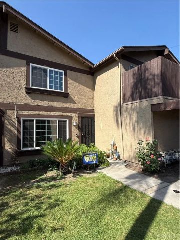 8544 Century Boulevard, Paramount, CA 90723