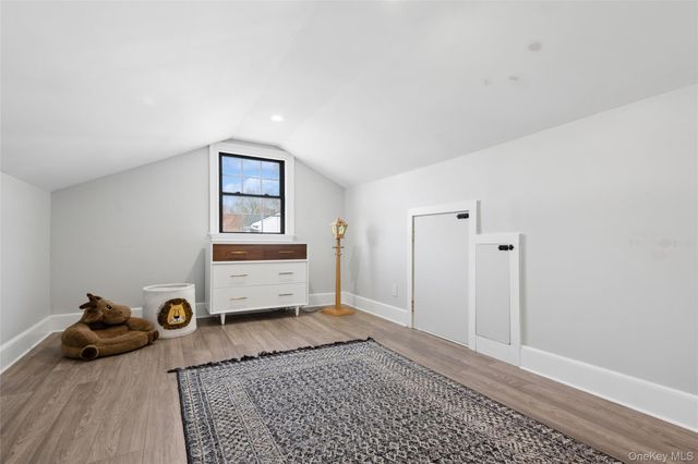 21 Sleepy Lane, Melville, NY 11747