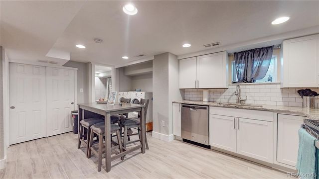 2881 W 65th Avenue, Denver, CO 80221