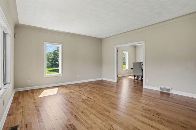 8405 N 30th Street, Richland Twp, MI 49083