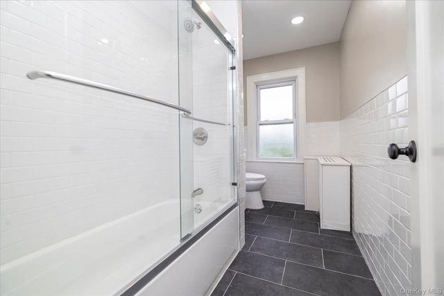 127 Smith Street 2nd Floor, Lynbrook, NY 11563