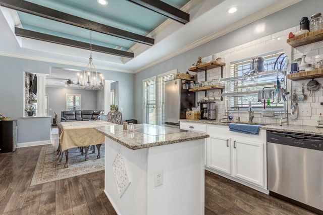 2071 Preacher Holt Rd, Mount Pleasant, TN 38474