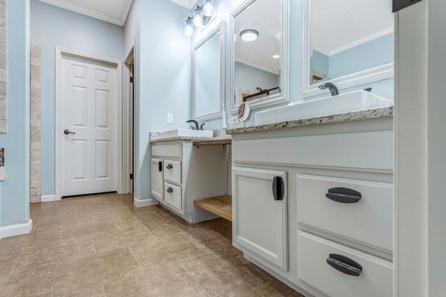 2071 Preacher Holt Rd, Mount Pleasant, TN 38474