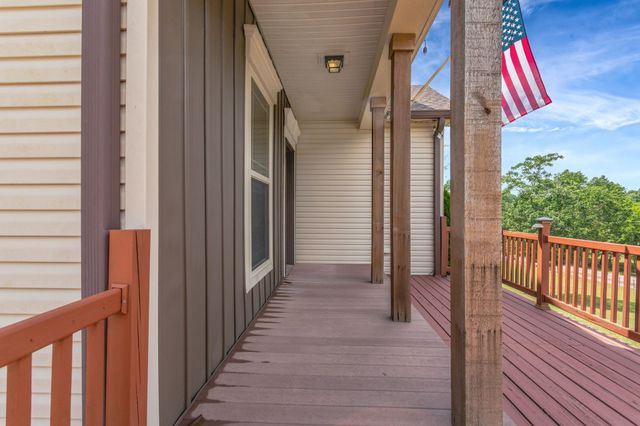 2071 Preacher Holt Rd, Mount Pleasant, TN 38474