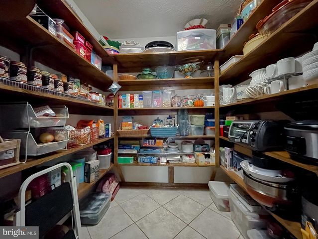 23734 KINGSTON CREEK RD, California, MD 20619