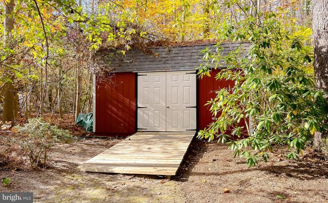 23734 KINGSTON CREEK RD, California, MD 20619