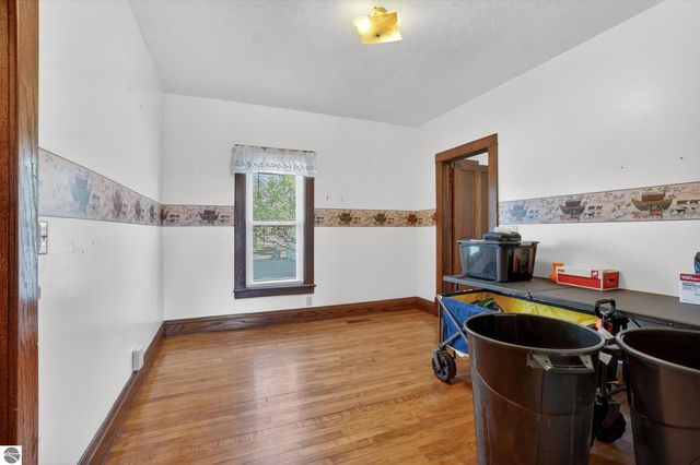 6348 N Pingree Road, Elwell, MI 48832