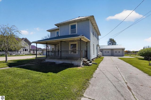 6348 N Pingree Road, Elwell, MI 48832