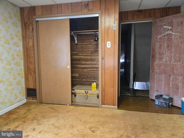 31 N AMBLER ST, Quakertown, PA 18951