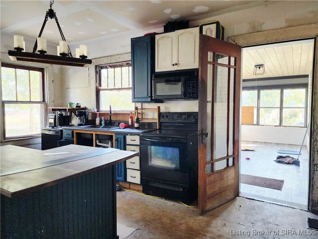 109 Central Avenue, Madison, IN 47250