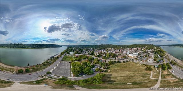 109 Central Avenue, Madison, IN 47250