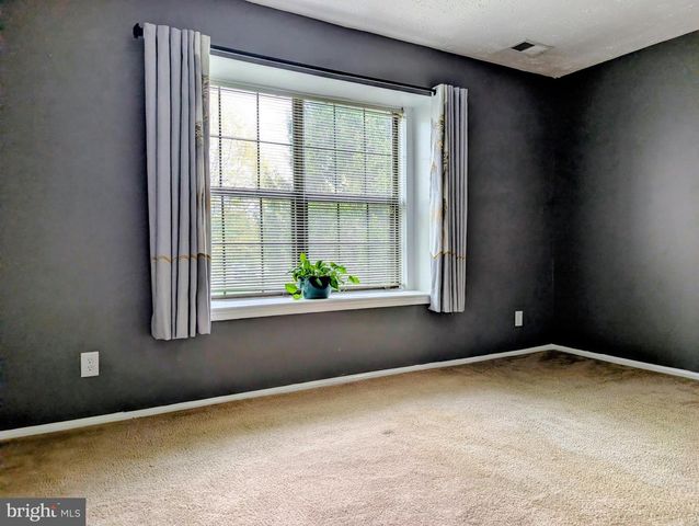 98 WYNDHAM PL, Robbinsville, NJ 08691