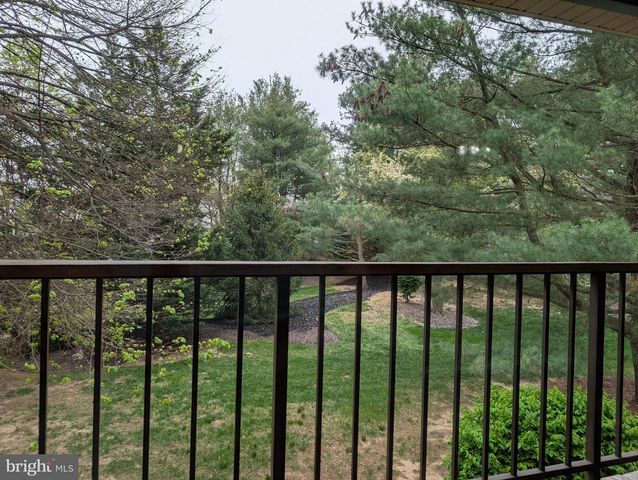 98 WYNDHAM PL, Robbinsville, NJ 08691