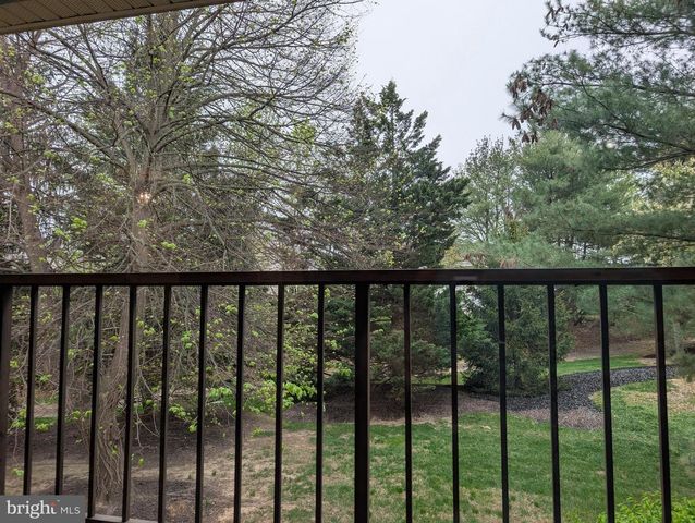 98 WYNDHAM PL, Robbinsville, NJ 08691