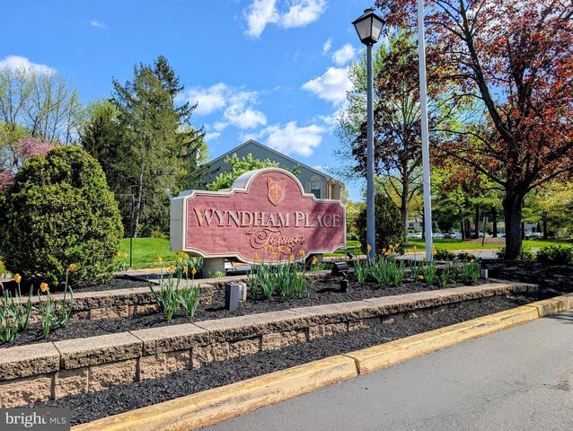 98 WYNDHAM PL, Robbinsville, NJ 08691