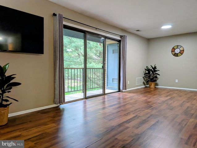 98 WYNDHAM PL, Robbinsville, NJ 08691