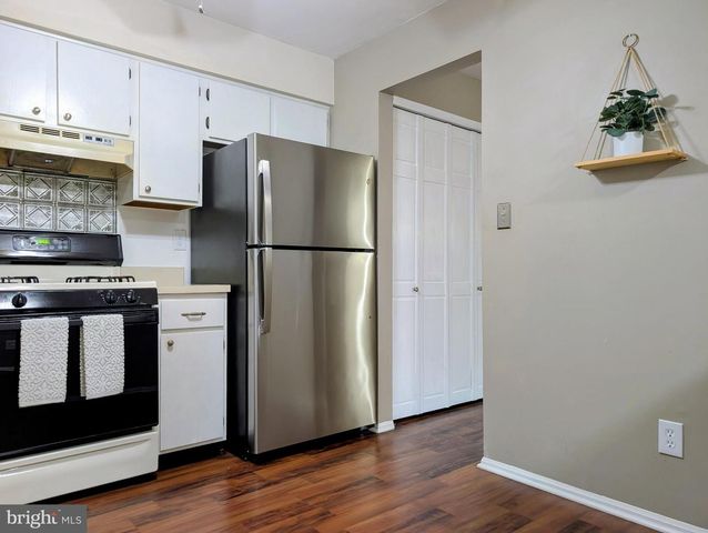 98 WYNDHAM PL, Robbinsville, NJ 08691