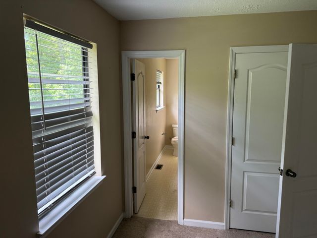 14 Rock Brook Cove, Rossville, GA 30741