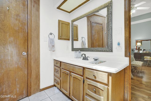 6541 LOMA DE CRISTO Drive, El Paso, TX 79912