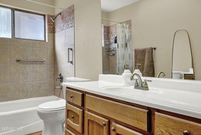 6541 LOMA DE CRISTO Drive, El Paso, TX 79912