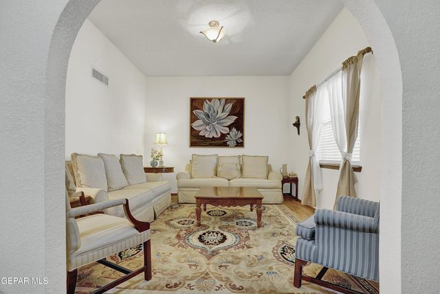 6541 LOMA DE CRISTO Drive, El Paso, TX 79912