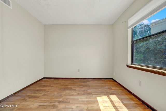 6541 LOMA DE CRISTO Drive, El Paso, TX 79912