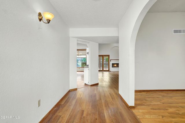 6541 LOMA DE CRISTO Drive, El Paso, TX 79912