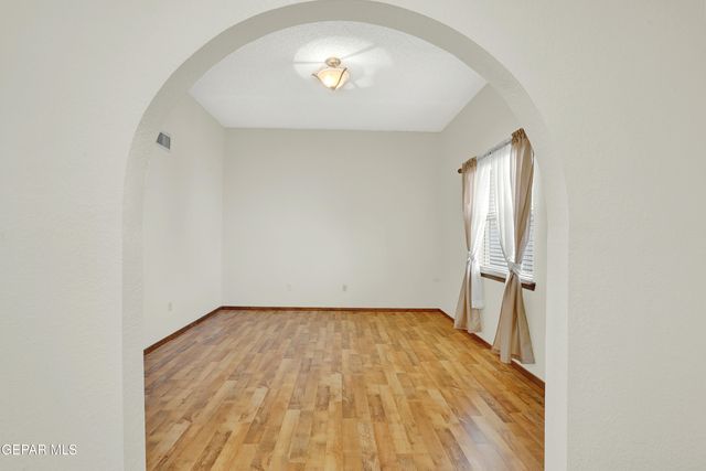 6541 LOMA DE CRISTO Drive, El Paso, TX 79912