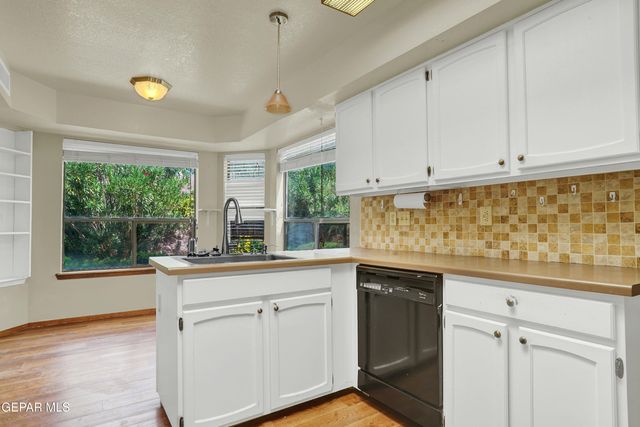 6541 LOMA DE CRISTO Drive, El Paso, TX 79912