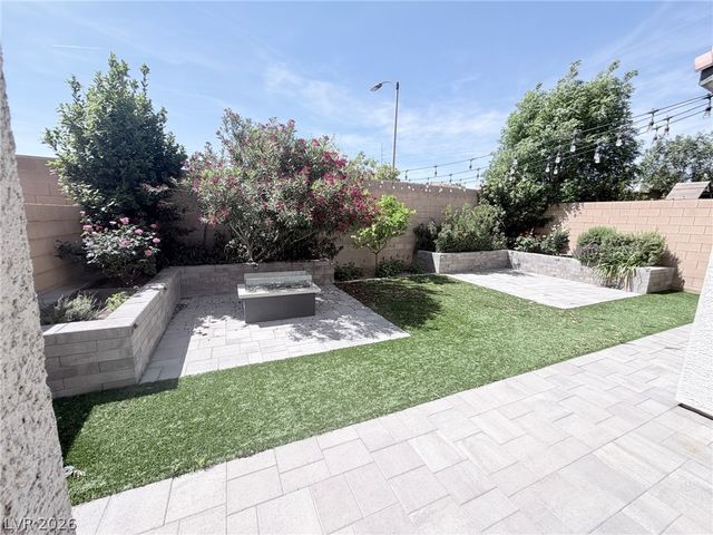 10025 Desert Bighorn Court, Las Vegas, NV 89166