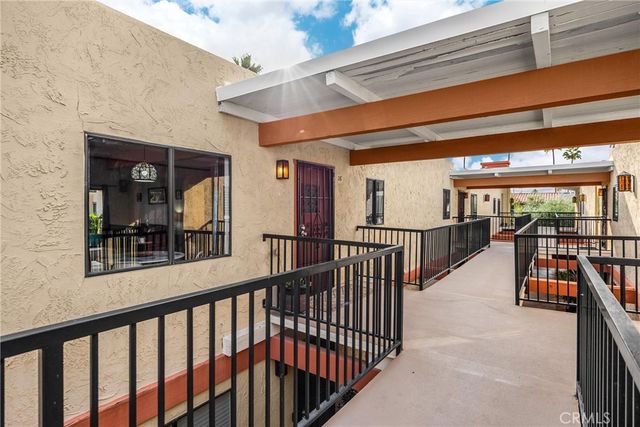 1421 N Sunrise Way 35, Palm Springs, CA 92262