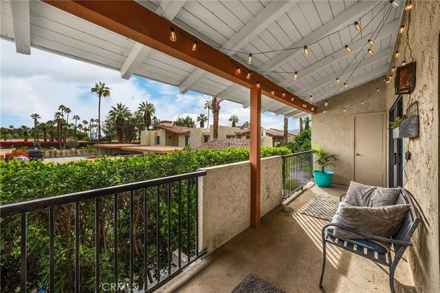 1421 N Sunrise Way 35, Palm Springs, CA 92262