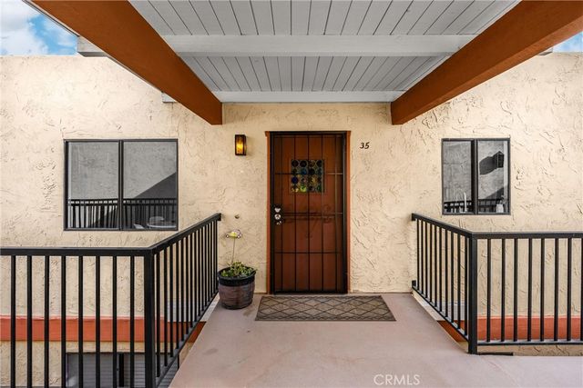 1421 N Sunrise Way 35, Palm Springs, CA 92262