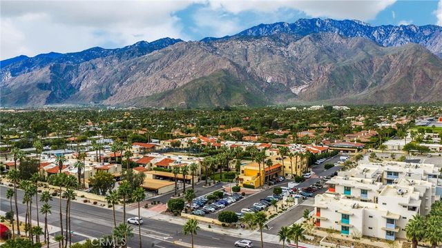 1421 N Sunrise Way 35, Palm Springs, CA 92262