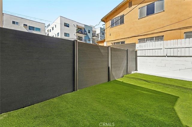 1429 N Bronson Ave, Los Angeles, CA 90028