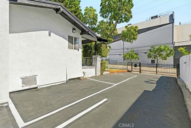 1429 N Bronson Ave, Los Angeles, CA 90028