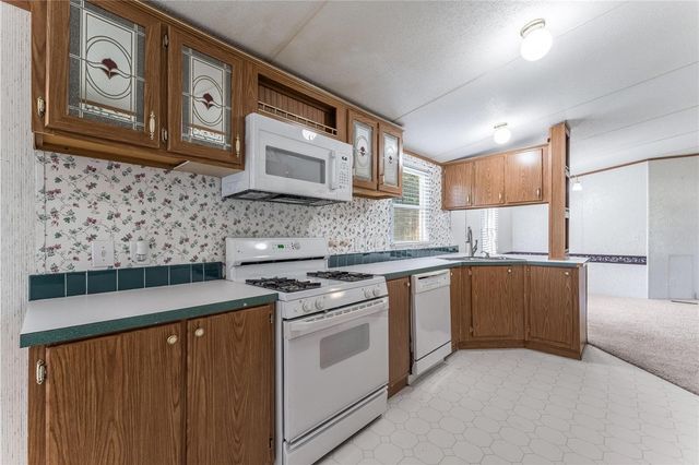 779 Steele Road, Tontitown, AR 72762