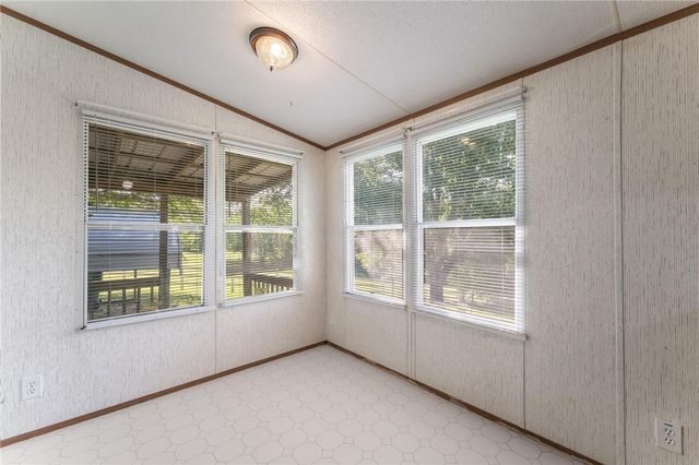 779 Steele Road, Tontitown, AR 72762