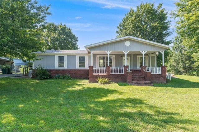 779 Steele Road, Tontitown, AR 72762