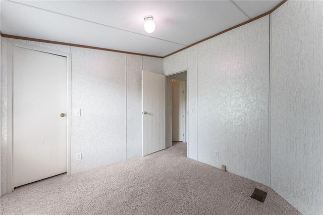 779 Steele Road, Tontitown, AR 72762