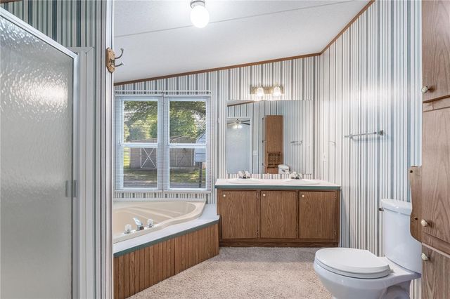 779 Steele Road, Tontitown, AR 72762