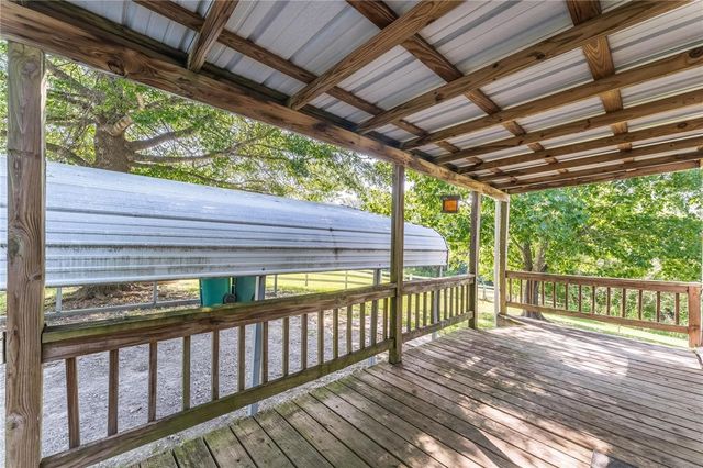 779 Steele Road, Tontitown, AR 72762