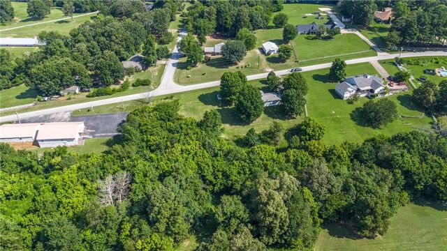 779 Steele Road, Tontitown, AR 72762