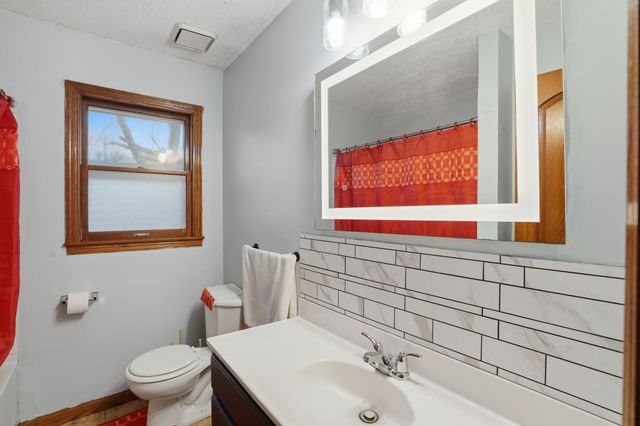 145 Beech Boulevard, Pleasant Hill, IA 50327