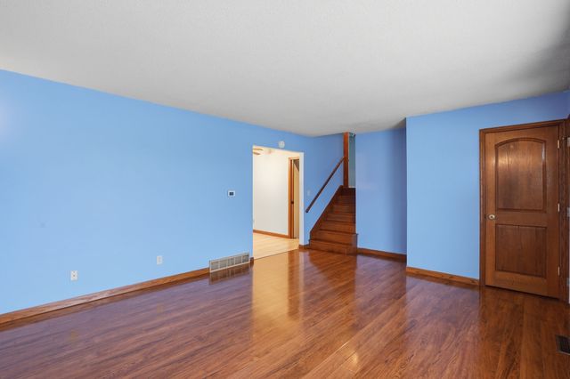 145 Beech Boulevard, Pleasant Hill, IA 50327