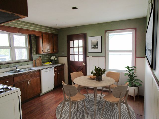 786 N Van Auken Street, Elmhurst, IL 60126