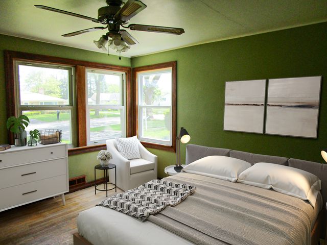 786 N Van Auken Street, Elmhurst, IL 60126