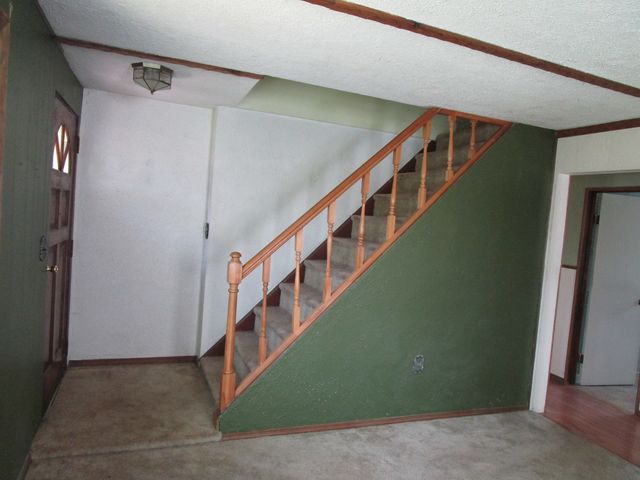 786 N Van Auken Street, Elmhurst, IL 60126