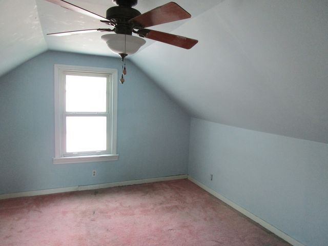 786 N Van Auken Street, Elmhurst, IL 60126