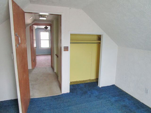 786 N Van Auken Street, Elmhurst, IL 60126